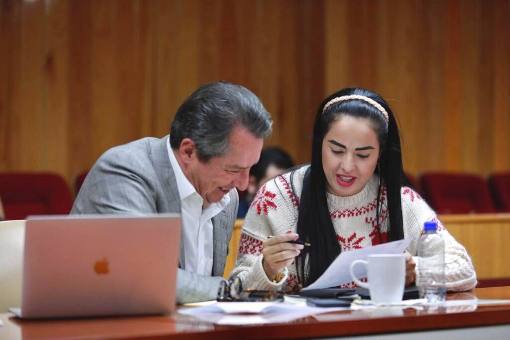 El día de hoy recibimos en la Casa del Pueblo al Maestro José Gabriel Camarena