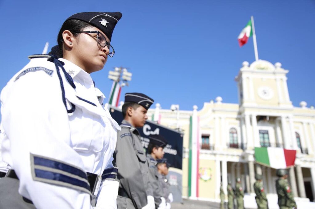 Honores a nuestro lábaro patrio